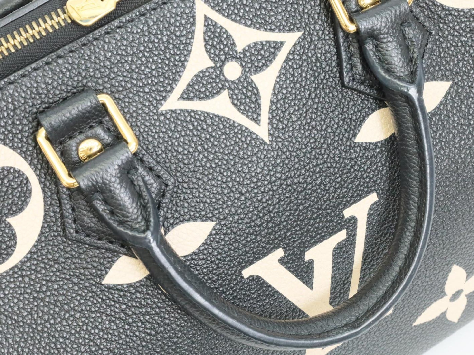 LOUIS VUITTON Empreinte Speedy Bandouliere 25 M58947 RFID Verified Shoulder Bag
