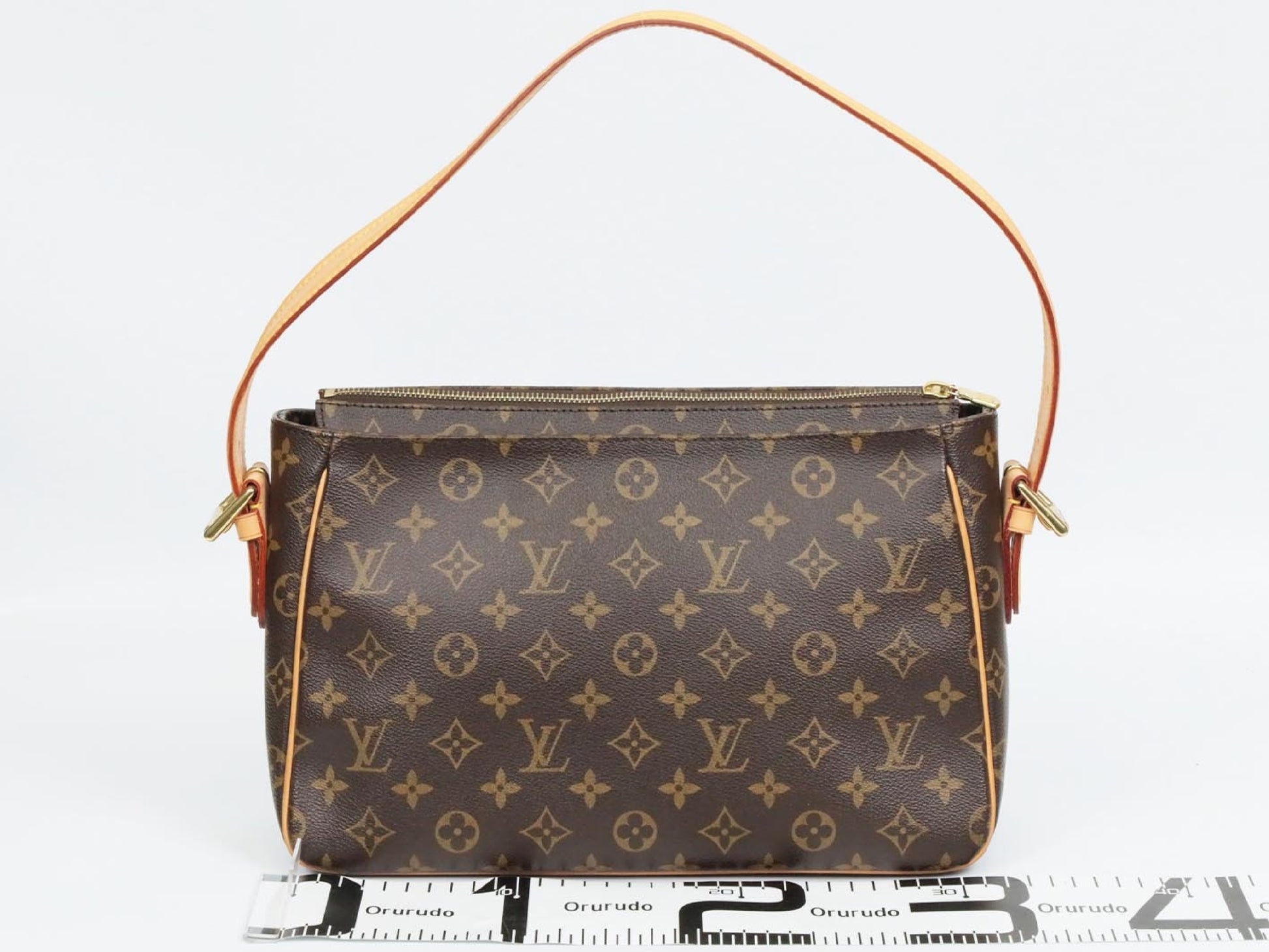 LOUIS VUITTON Viva Cite GM Shoulder Bag