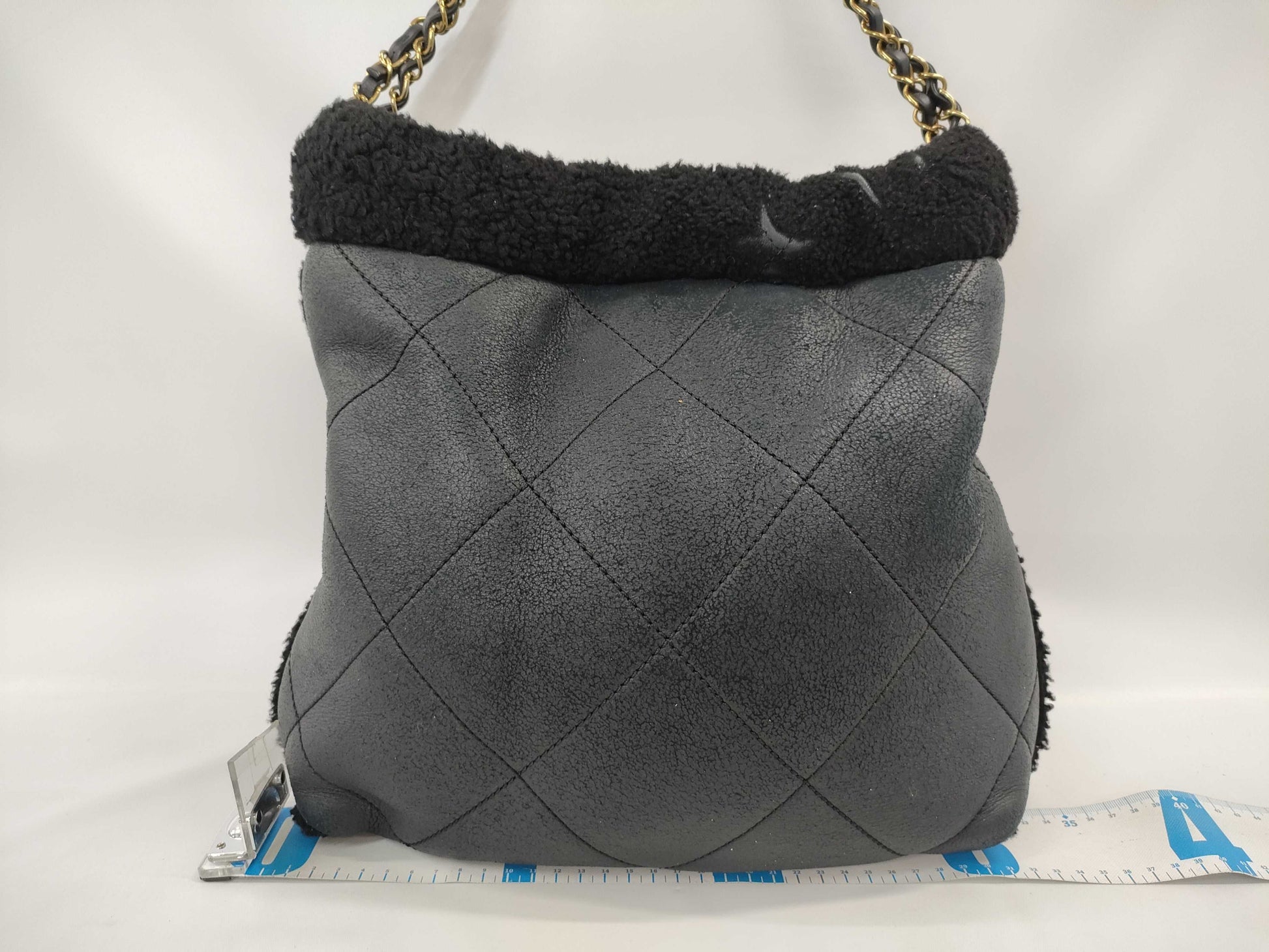CHANEL 22 Small Boa Shoulder Bag