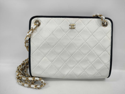 CHANEL Matelasse Two-Tone Shoulder Bag