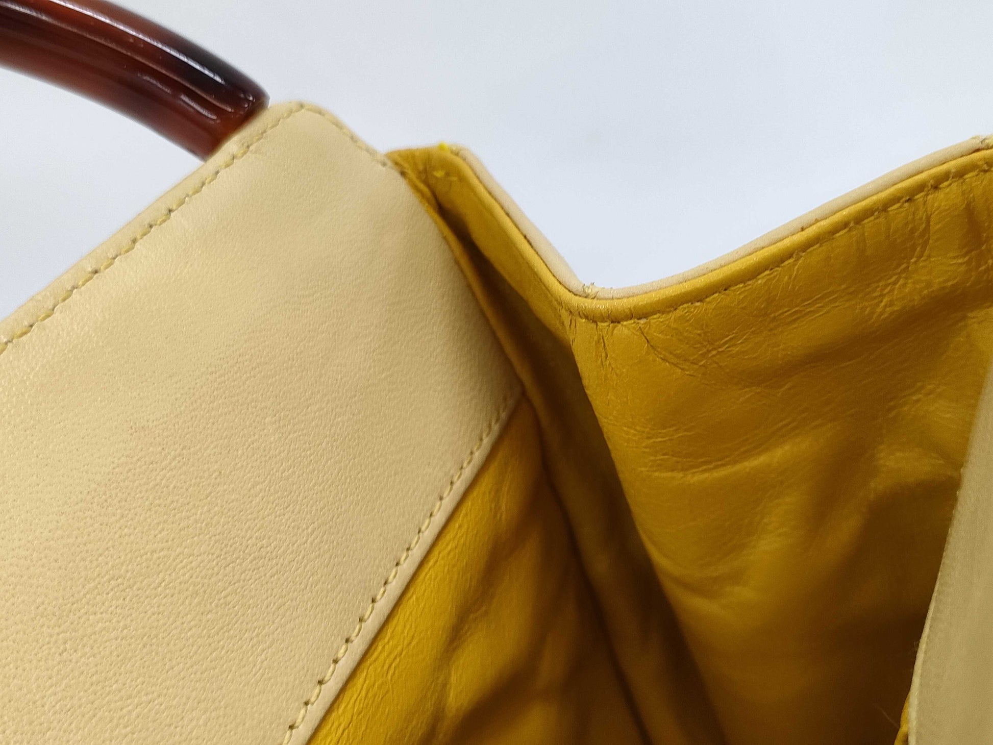 CHANEL Matelasse Tortoiseshell Handle Handbag