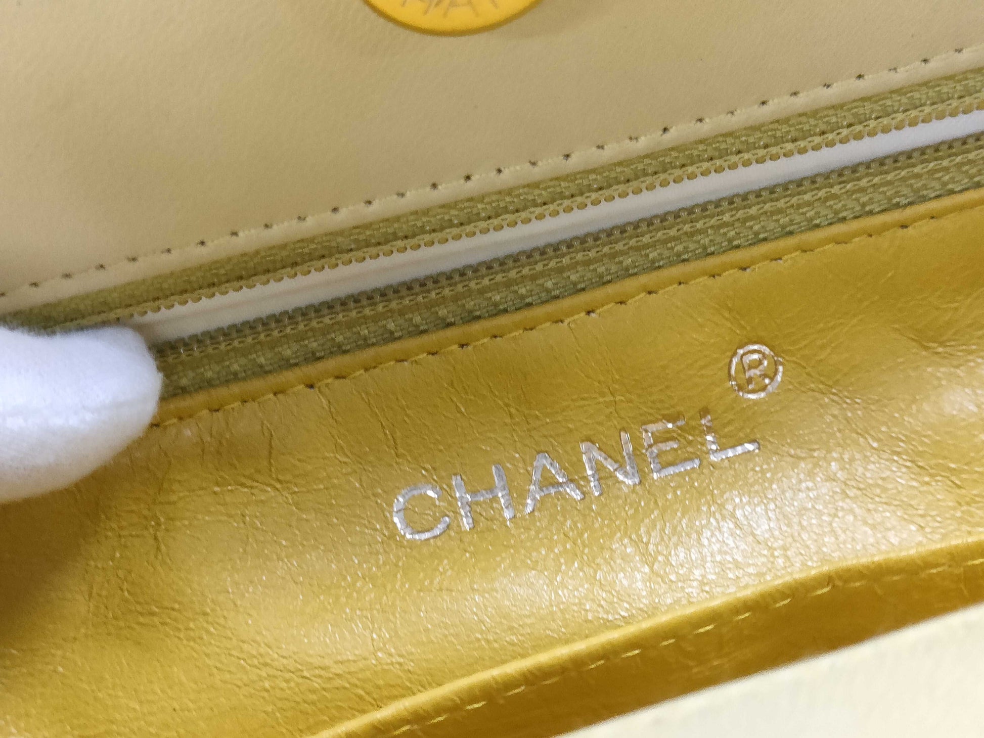 CHANEL Matelasse Tortoiseshell Handle Handbag