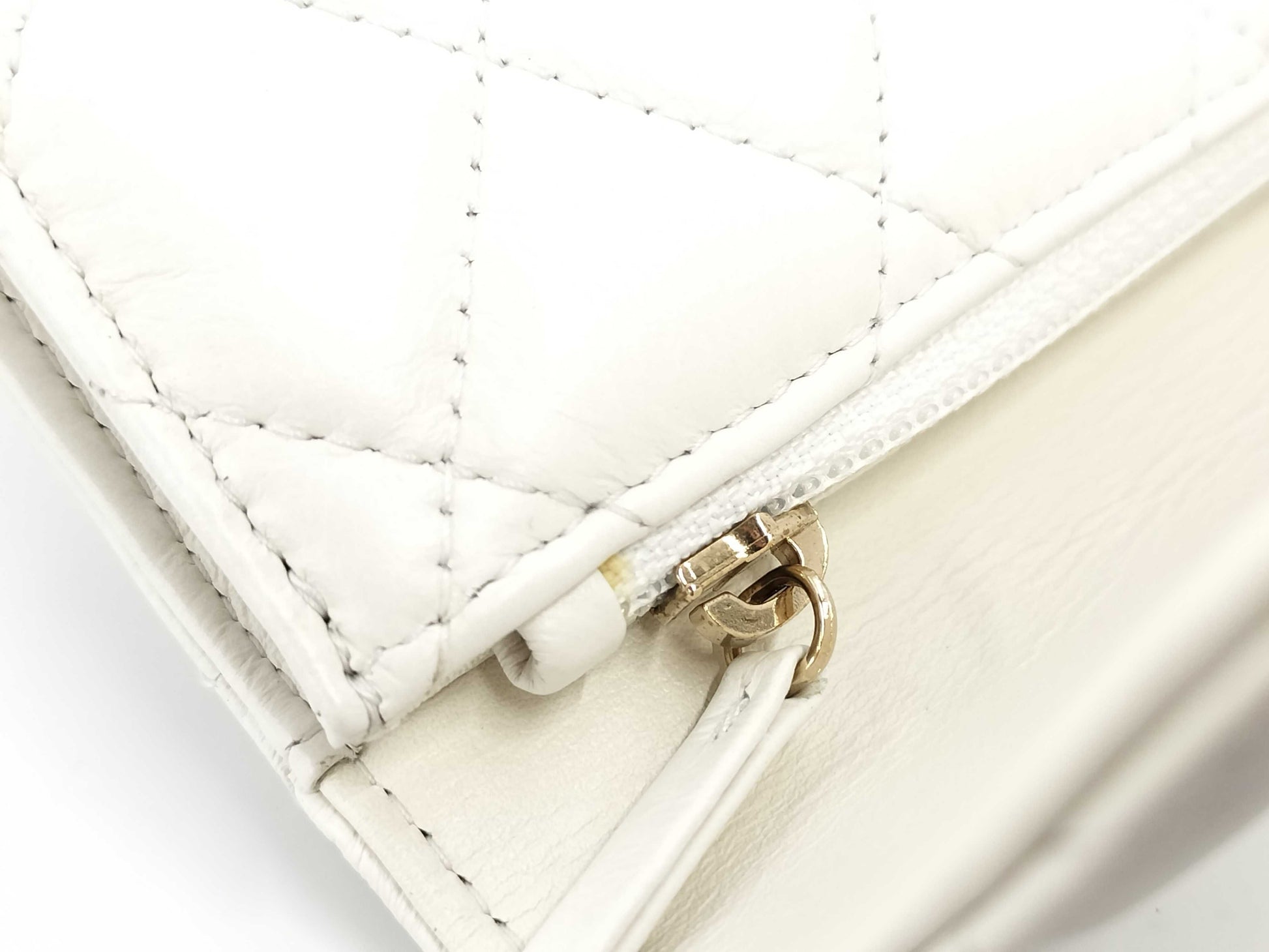 CHANEL Matelasse Pearl Lambskin Shoulder Bag, No. 30