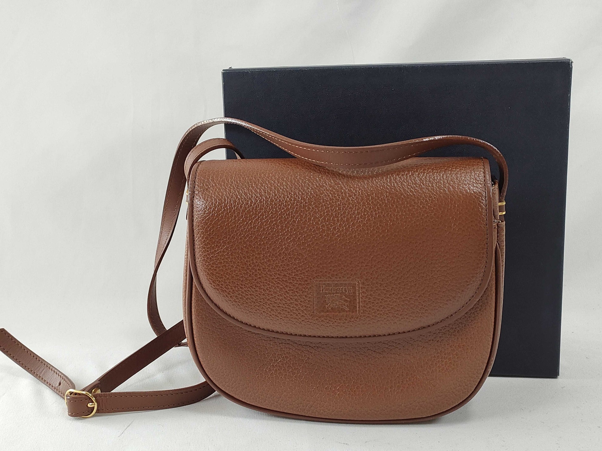 Burberrys Nova Check Leather Shoulder Bag Pochette Brown