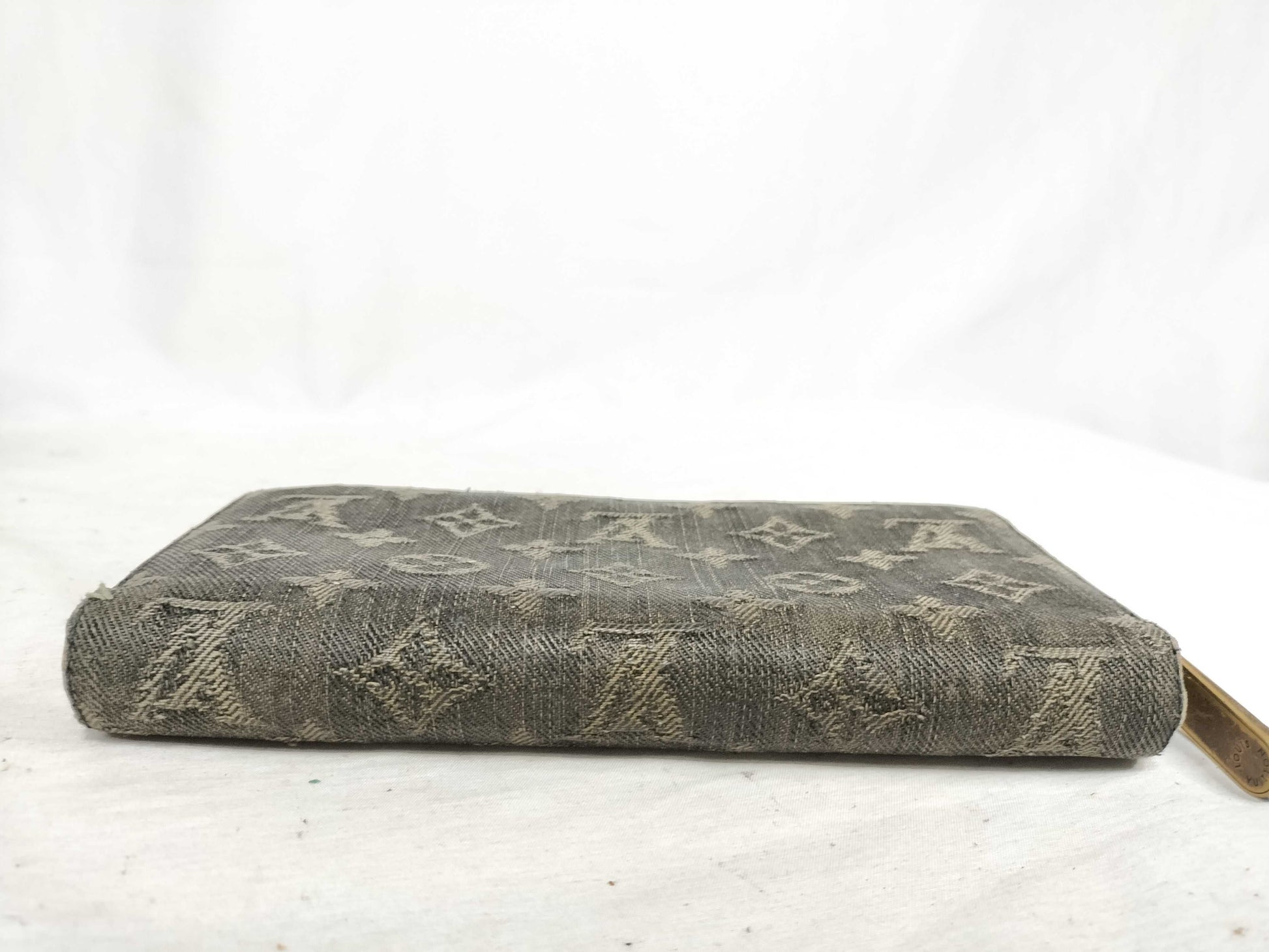 LOUIS VUITTON M95614 Monogram Denim Zippy Wallet Monogram Denim Wallet