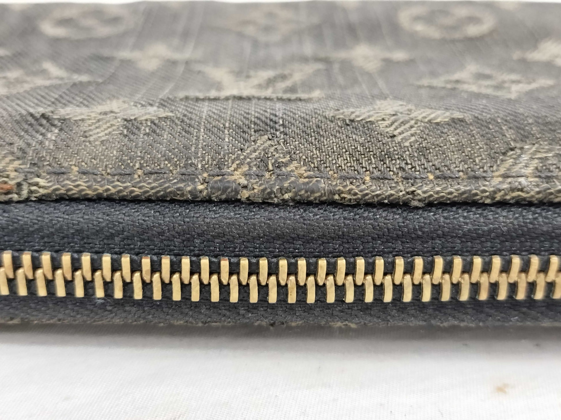 LOUIS VUITTON M95614 Monogram Denim Zippy Wallet Monogram Denim Wallet