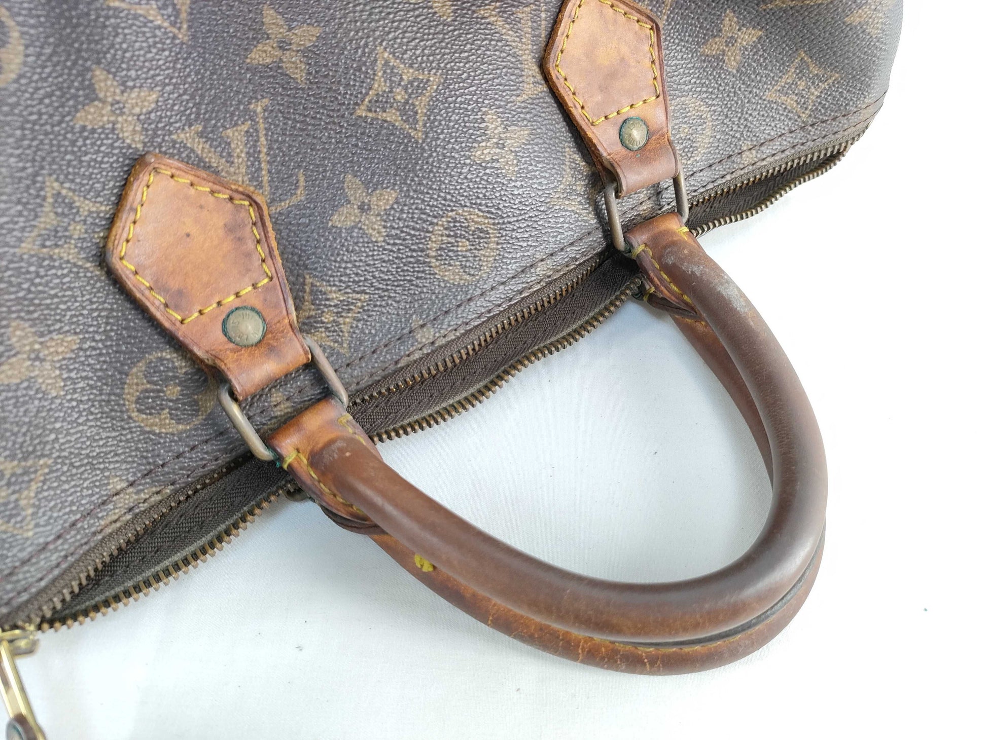LOUIS VUITTON M41526 Monogram Speedy 30 M41526 Monogram Handbag