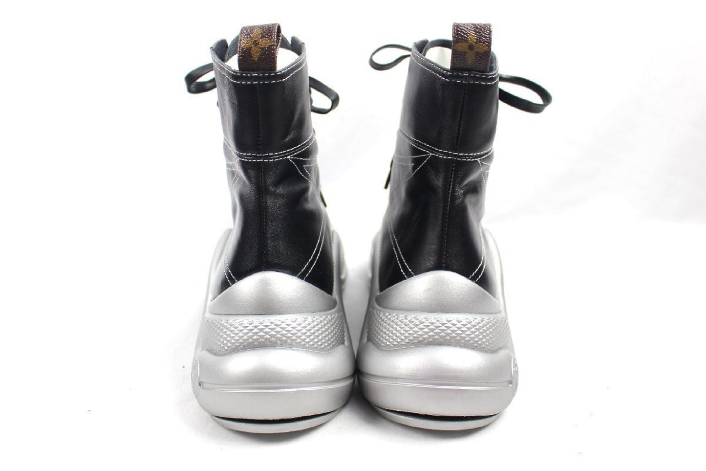 LOUIS VUITTON Arclight Line Sneakers Men's Size 42