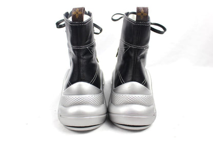LOUIS VUITTON Arclight Line Sneakers Men's Size 42