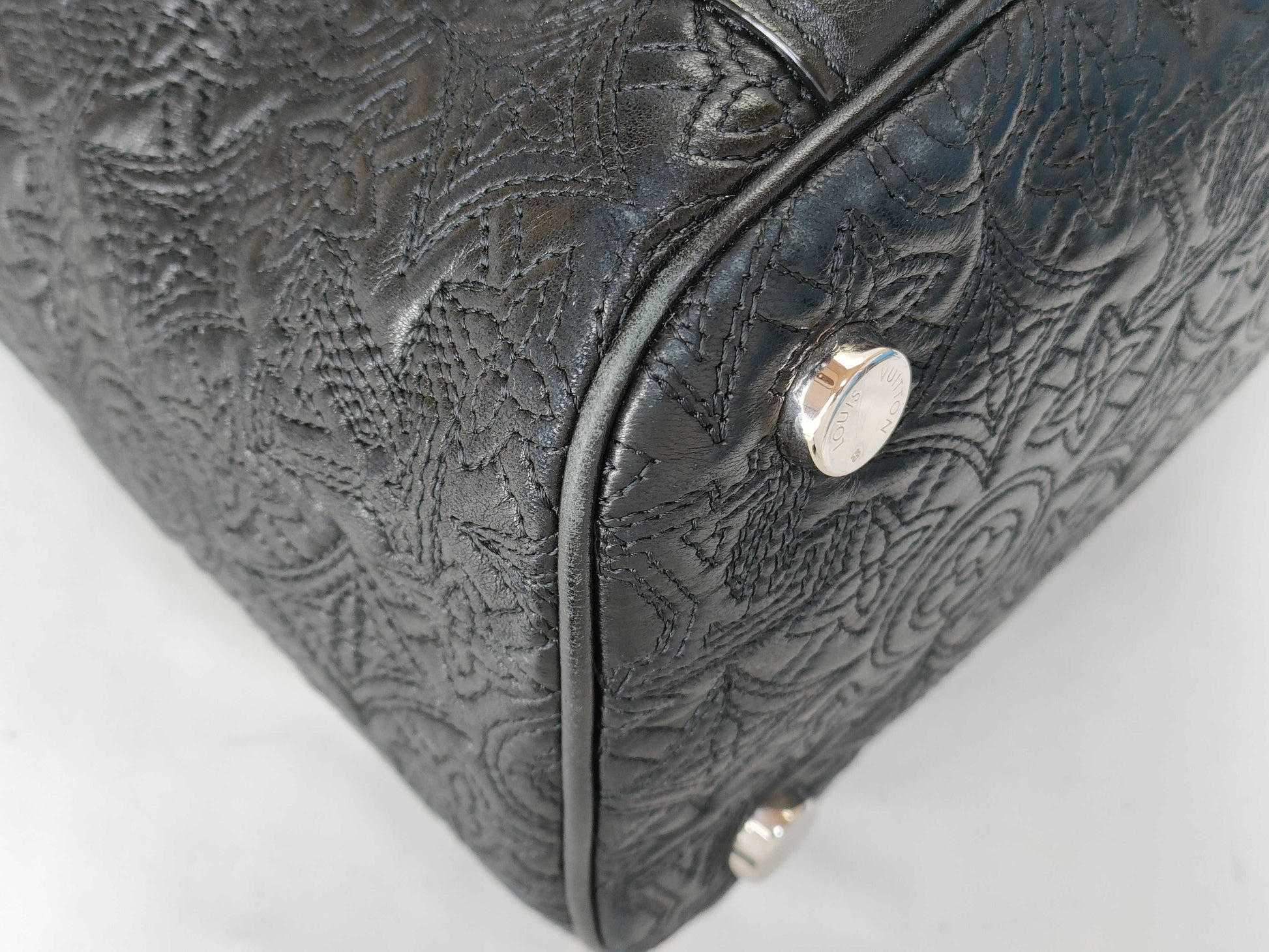 LOUIS VUITTON M 97071 Louis Vuitton M97071 Ixia PM Monogram Antia Handbag