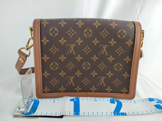 LOUIS VUITTON Monogram Louis Vuitton Dauphine MM Shoulder Bag