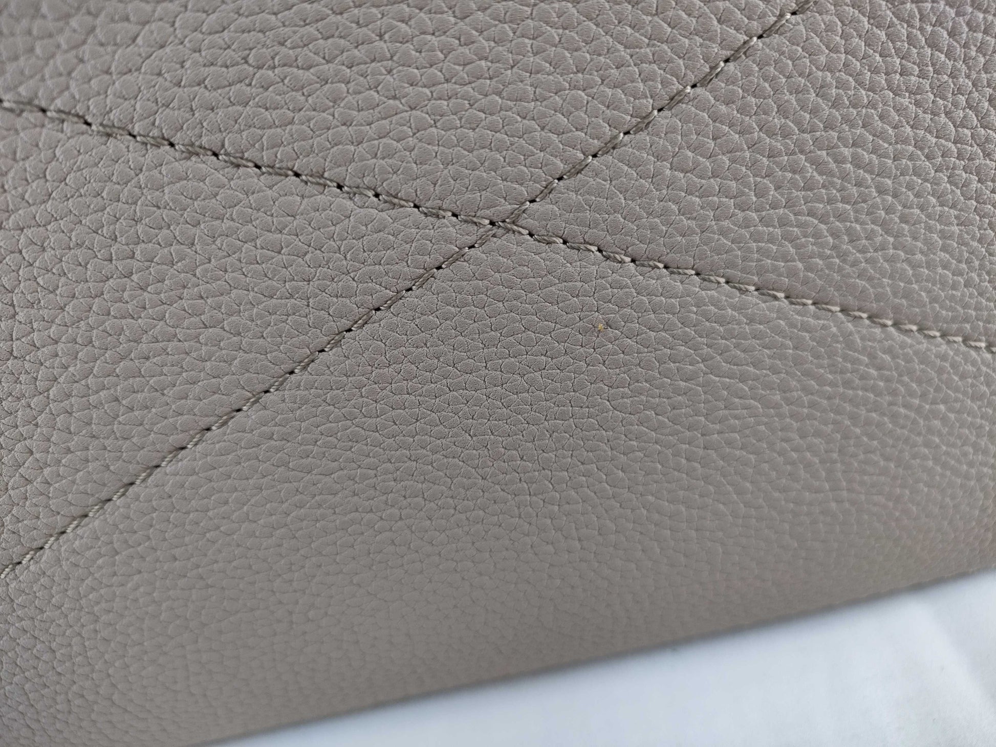 LOUIS VUITTON Mahina Hobo Shoulder Bag