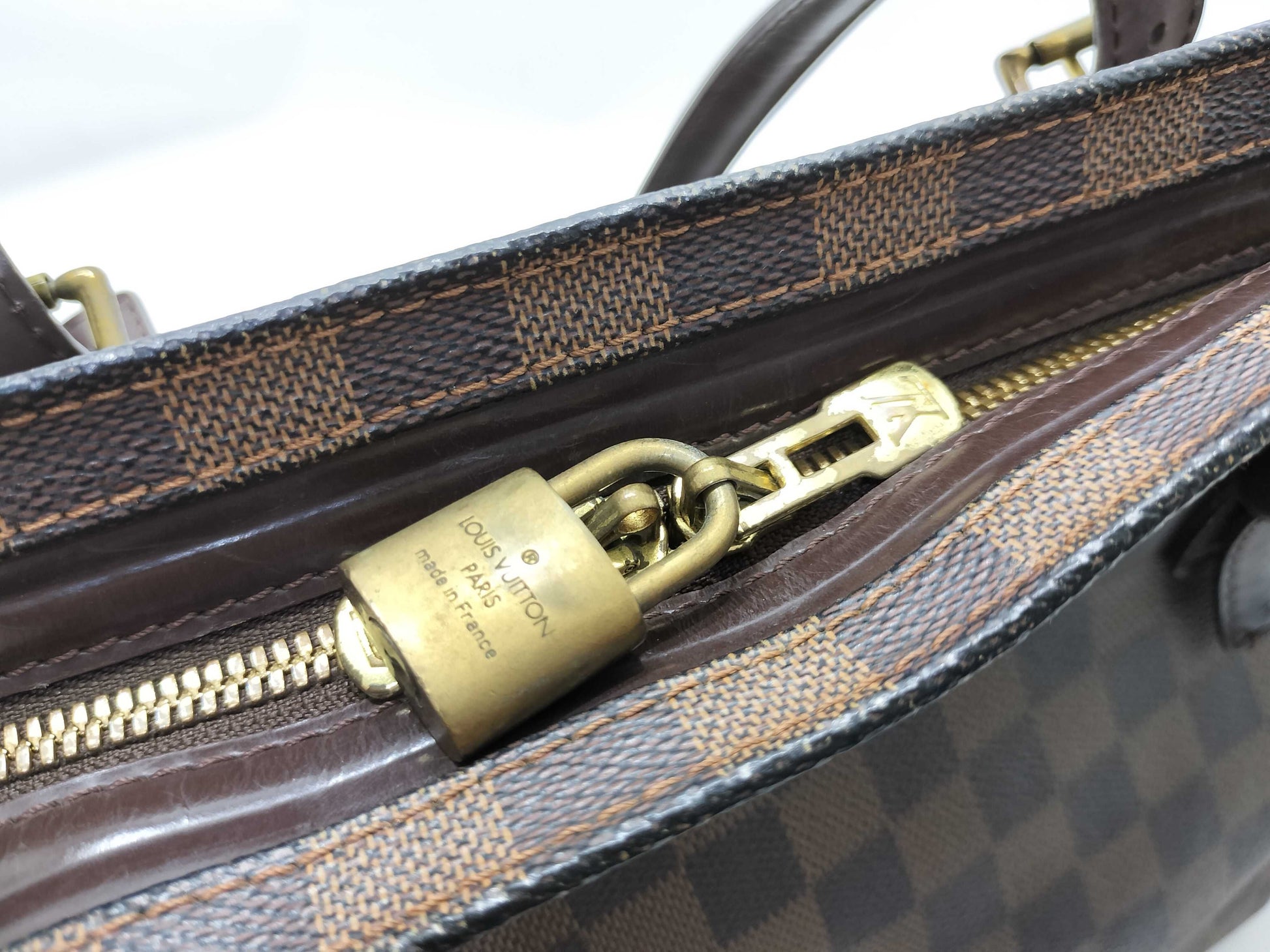 LOUIS VUITTON N51119 Damier Chelsea Tote Bag
