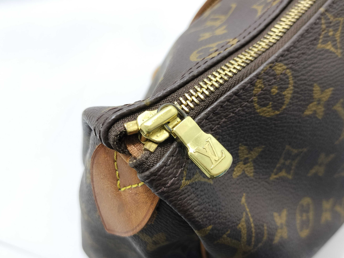 LOUIS VUITTON M51115 Monogram LV Monogram Flanery 45 M51115 Shoulder Bag