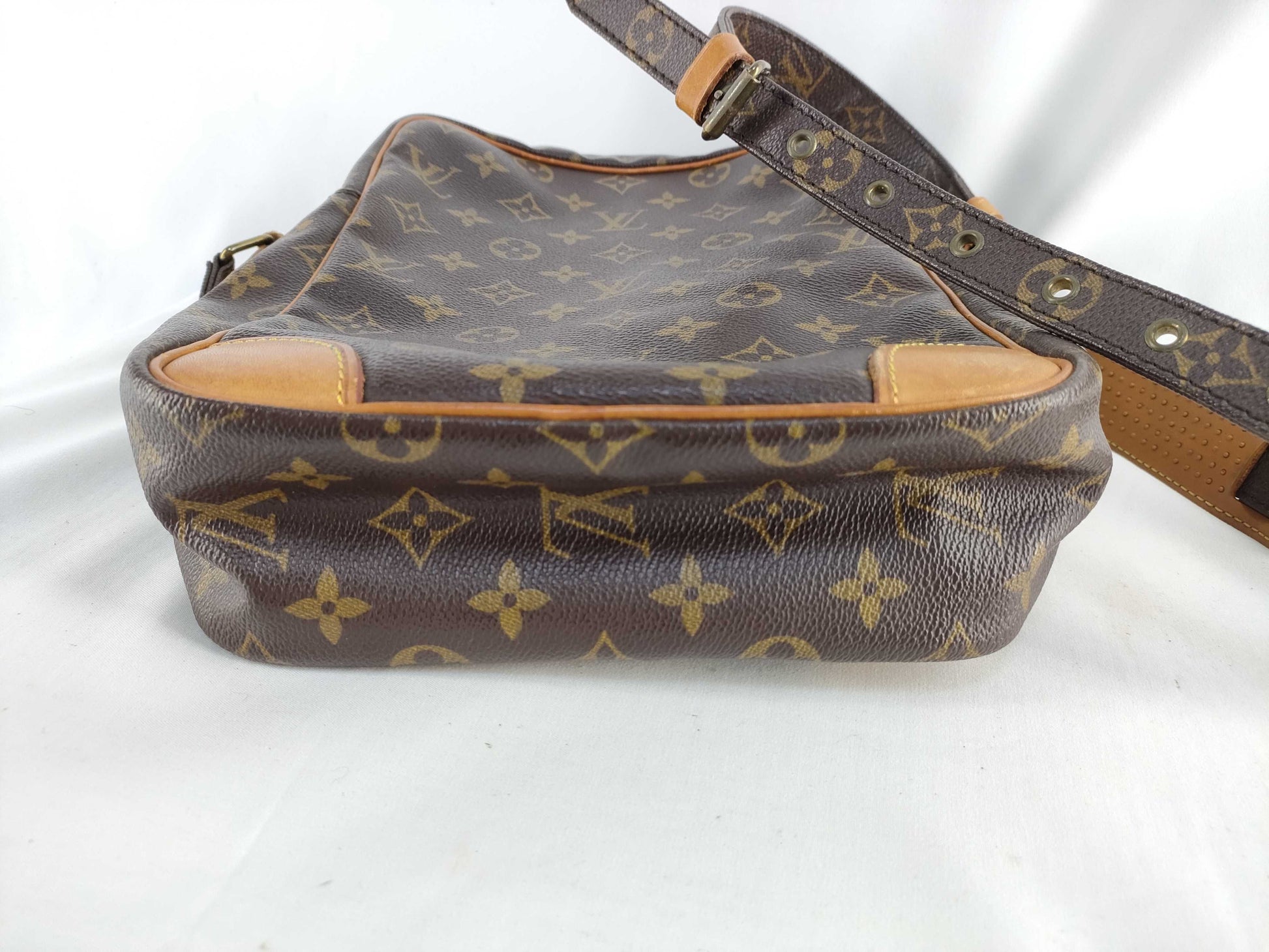 LOUIS VUITTON M45262 Monogram Danube GM M45262 Shoulder Bag