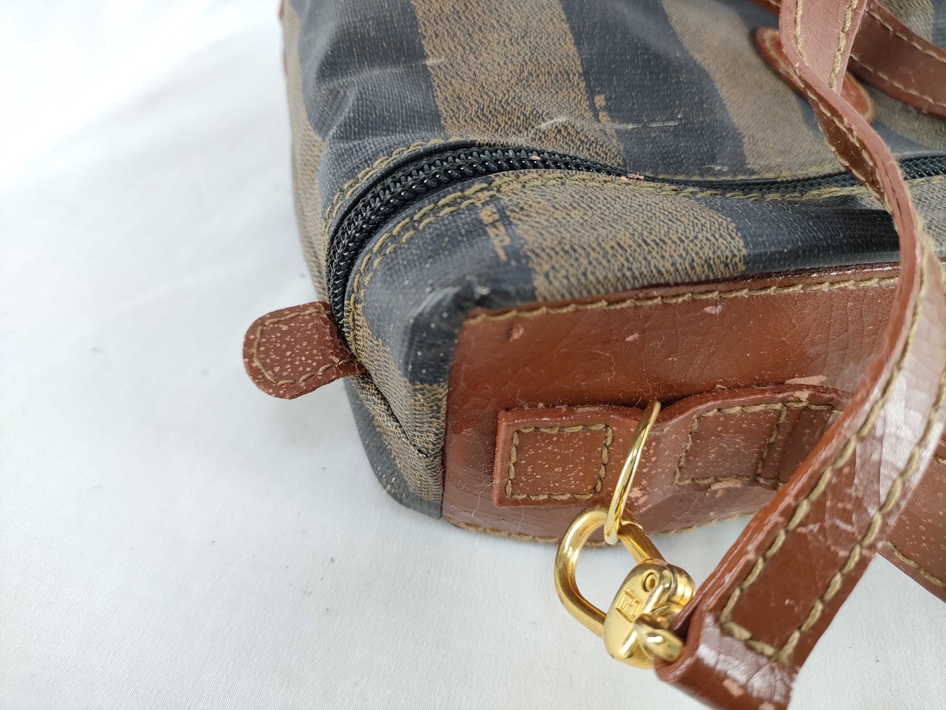 FENDI Pecan 2-way hand/shoulder bag with pouch