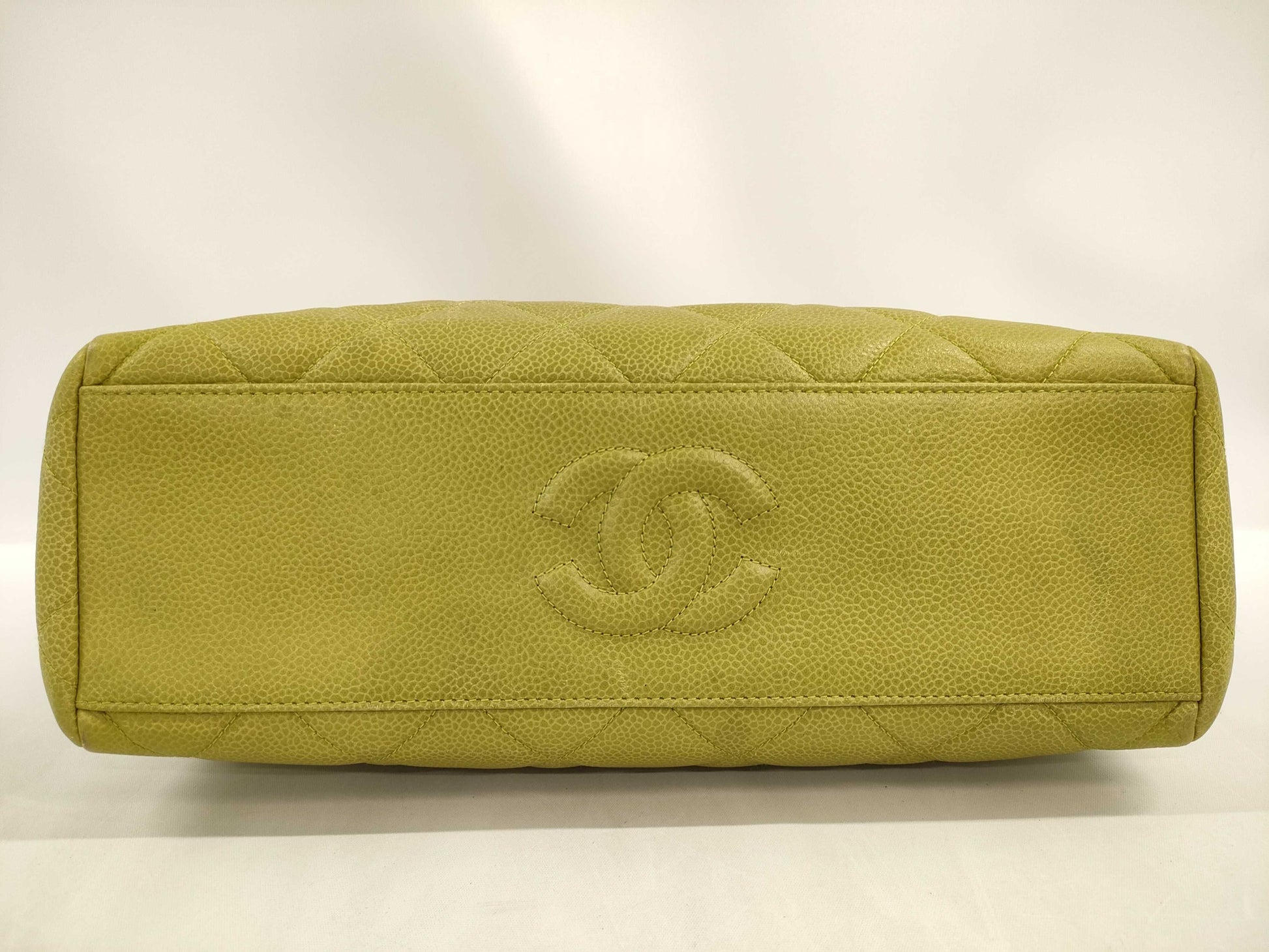 CHANEL Caviar Flap Handbag Green