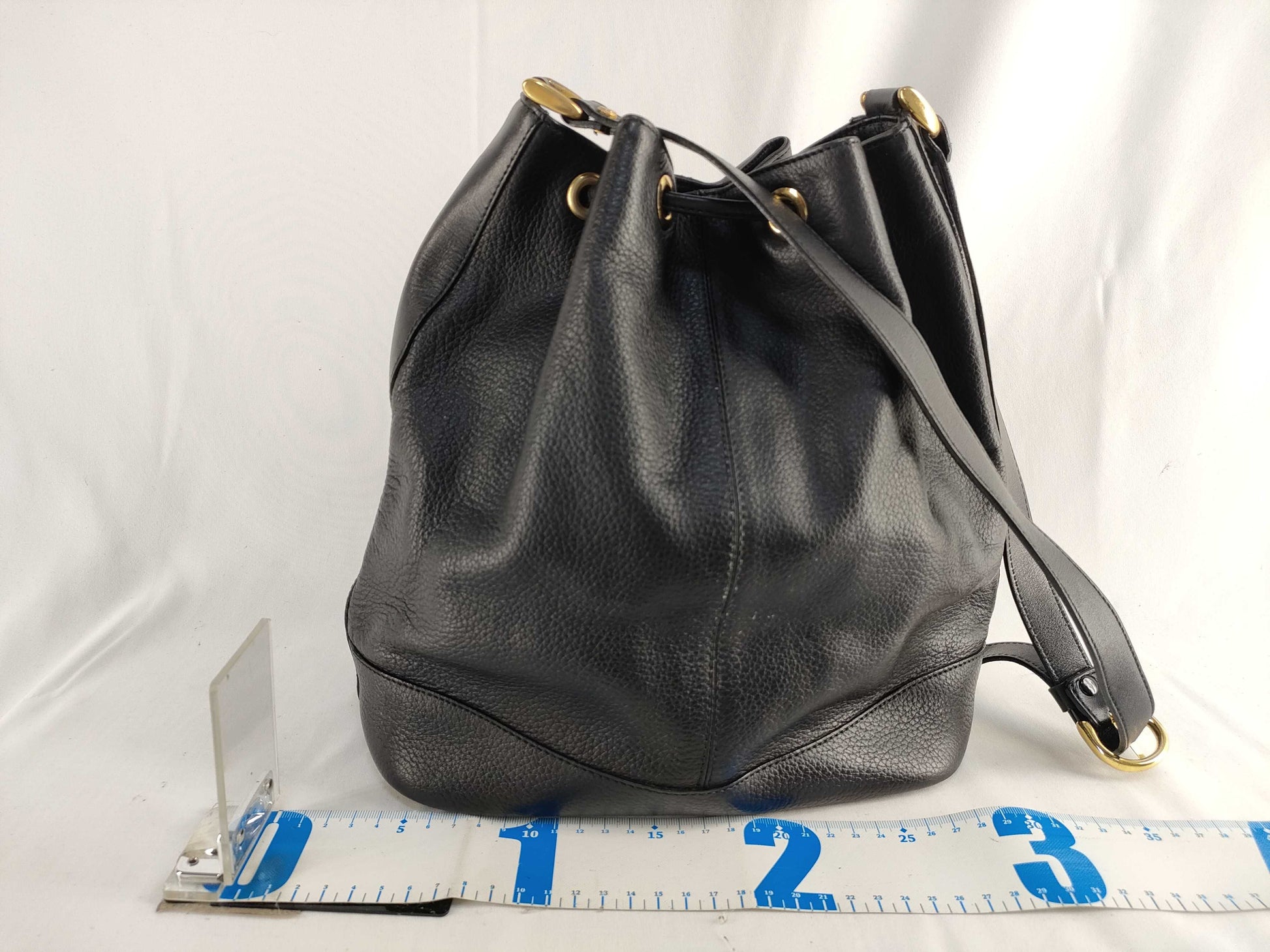 BURBERRY Drawstring Leather Shoulder Bag