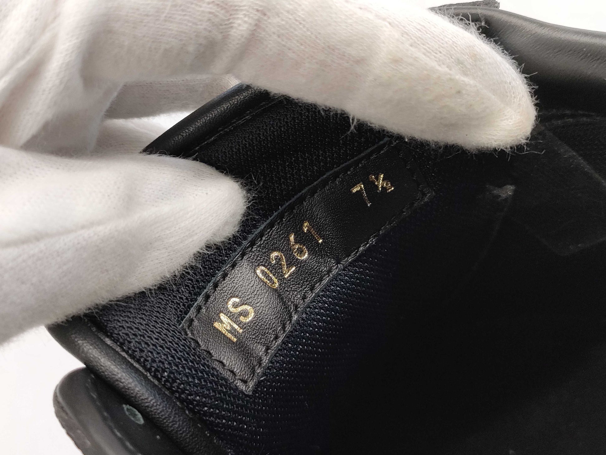LOUIS VUITTON LOUIS VUITTON Men's Rivoli Monogram Sneakers Size 7 1/2