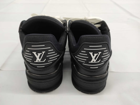 LOUIS VUITTON LOUIS VUITTON Men's Sneakers 1AARF2 Trainer Line Sneakers Monogram Size 7 1/2 Sneakers
