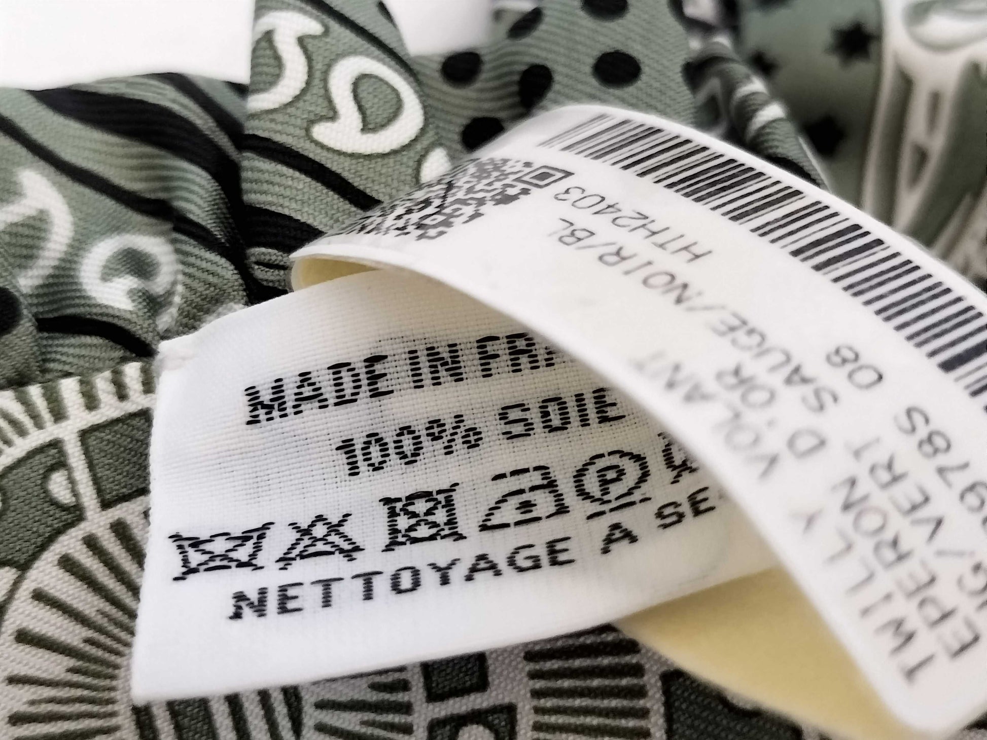 HERMES [With Tag] Twilly HERMES Twilly Twilly Frill Scarf Bandana Pattern Unused Other Accessories