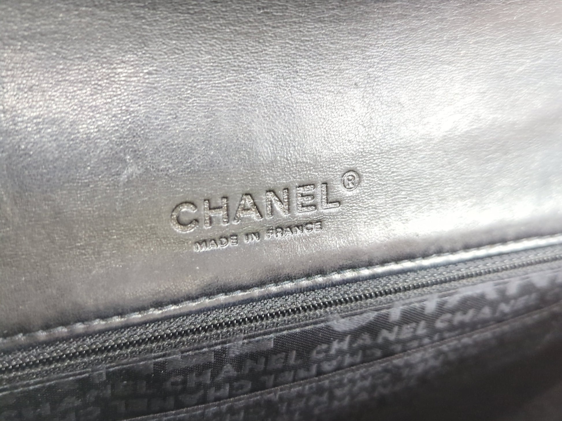 CHANEL Chocolate Bar Chain Shoulder Bag, No. 8