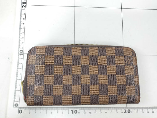 LOUIS VUITTON N60015 Damier LV Wallet