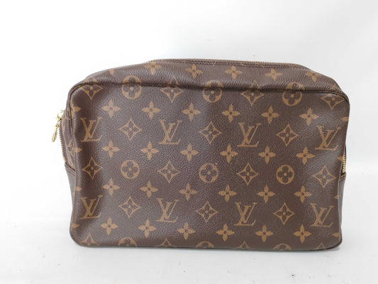 LOUIS VUITTON M 47522 Monogram LV Pouch