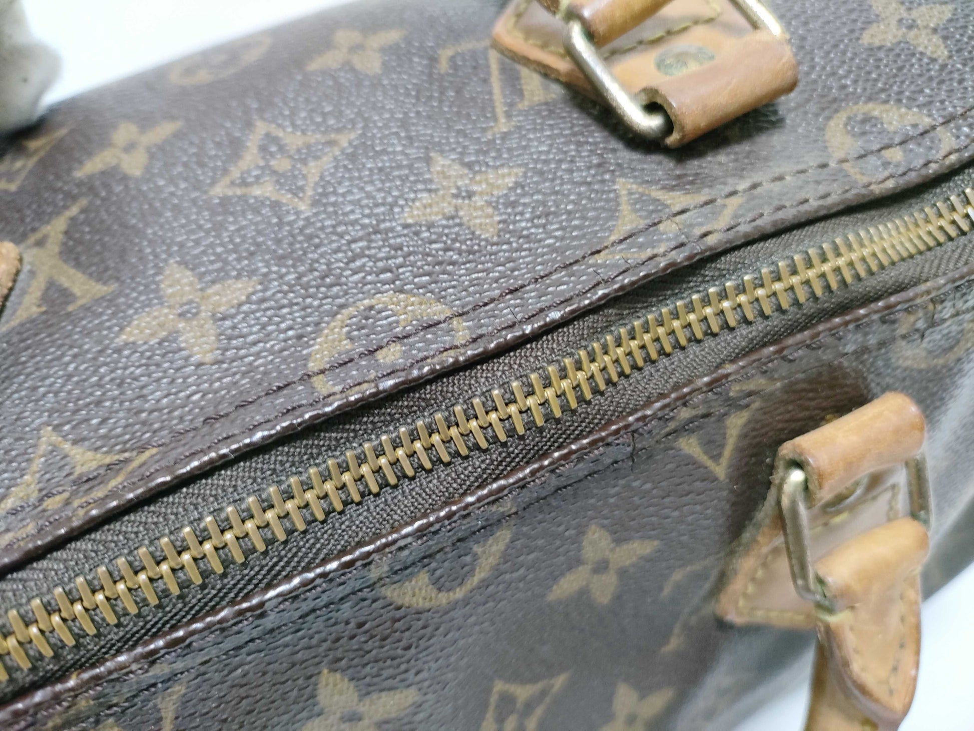 LOUIS VUITTON M41524 Monogram LV Handbag