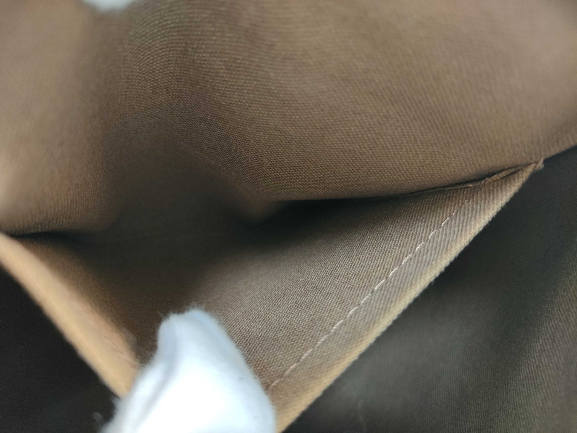 LOUIS VUITTON Monogram LV Totally Tote Bag