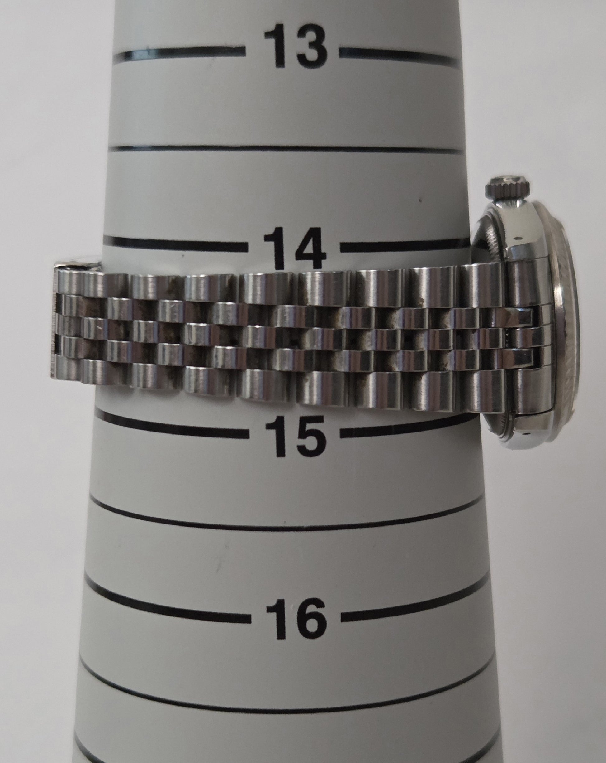 ROLEX 68274G N578026 Silver Pre-Con Boys' Watch