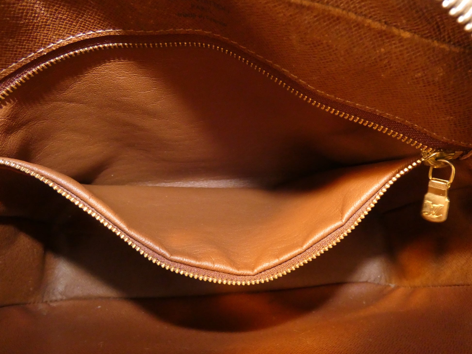LOUIS VUITTON Nile Monogram Shoulder Bag