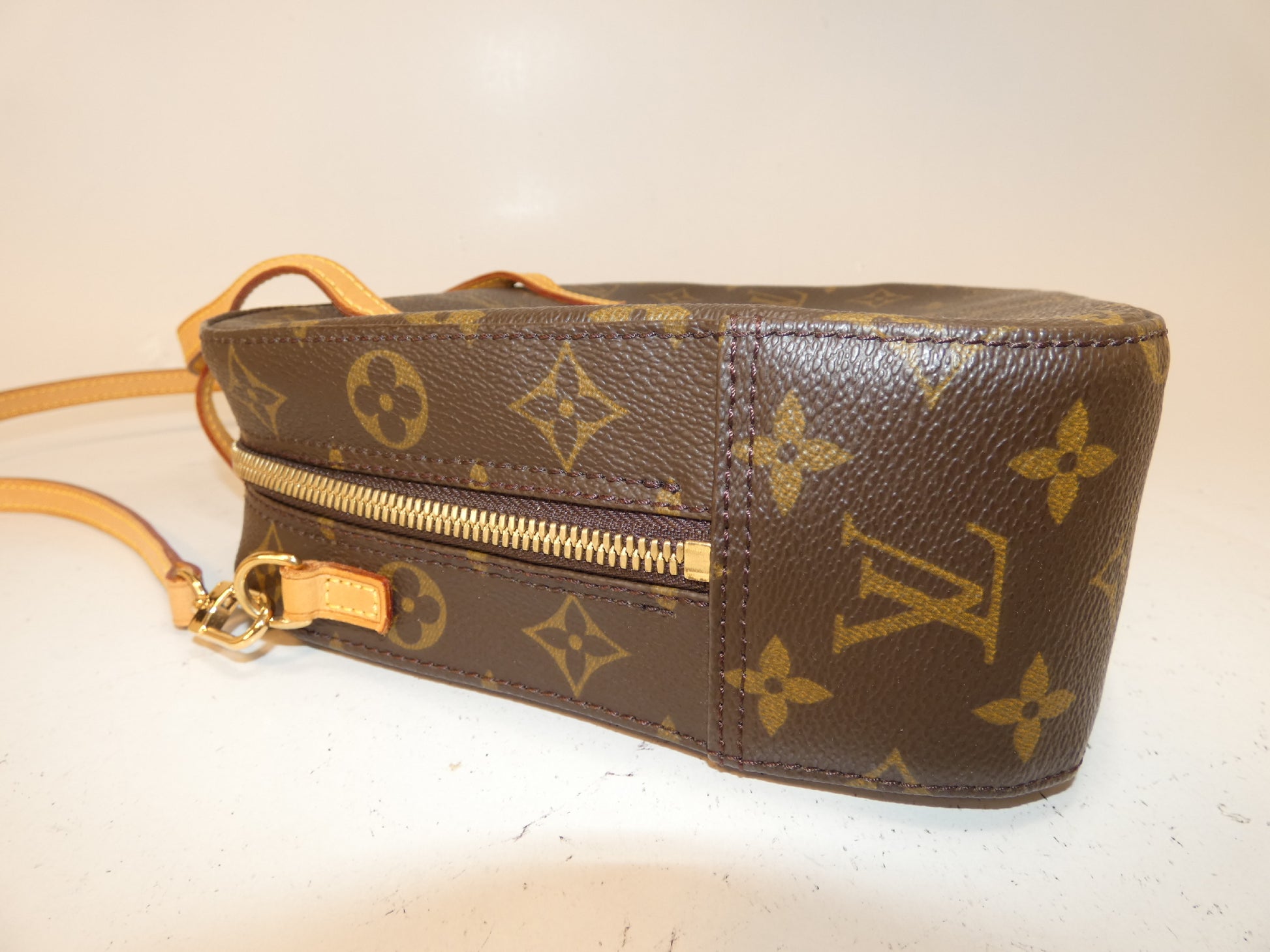LOUIS VUITTON Spontini Monogram Hand Shoulder Bag