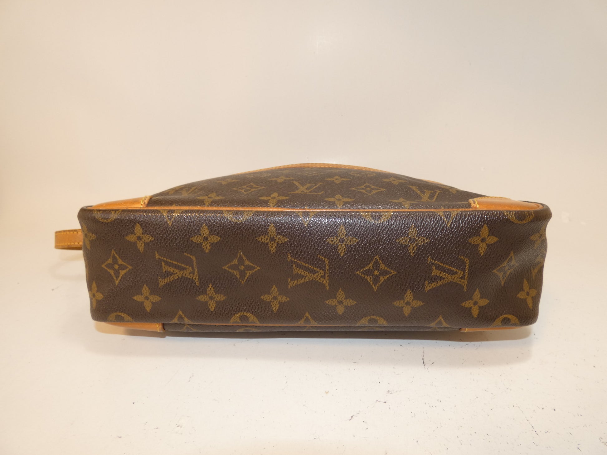 LOUIS VUITTON Trocadero Monogram Shoulder Bag 