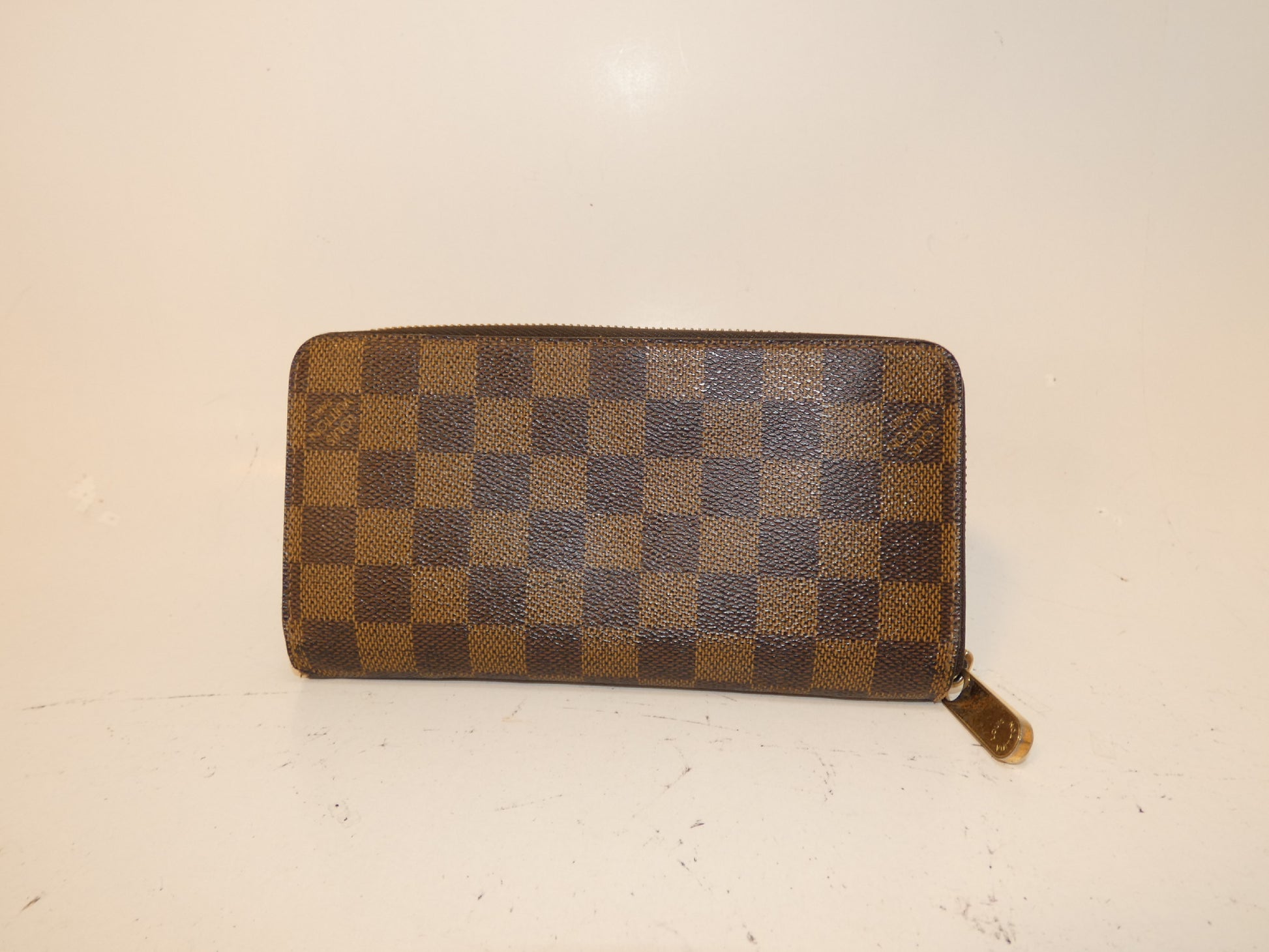 LOUIS VUITTON Damier Zippy Long Wallet
