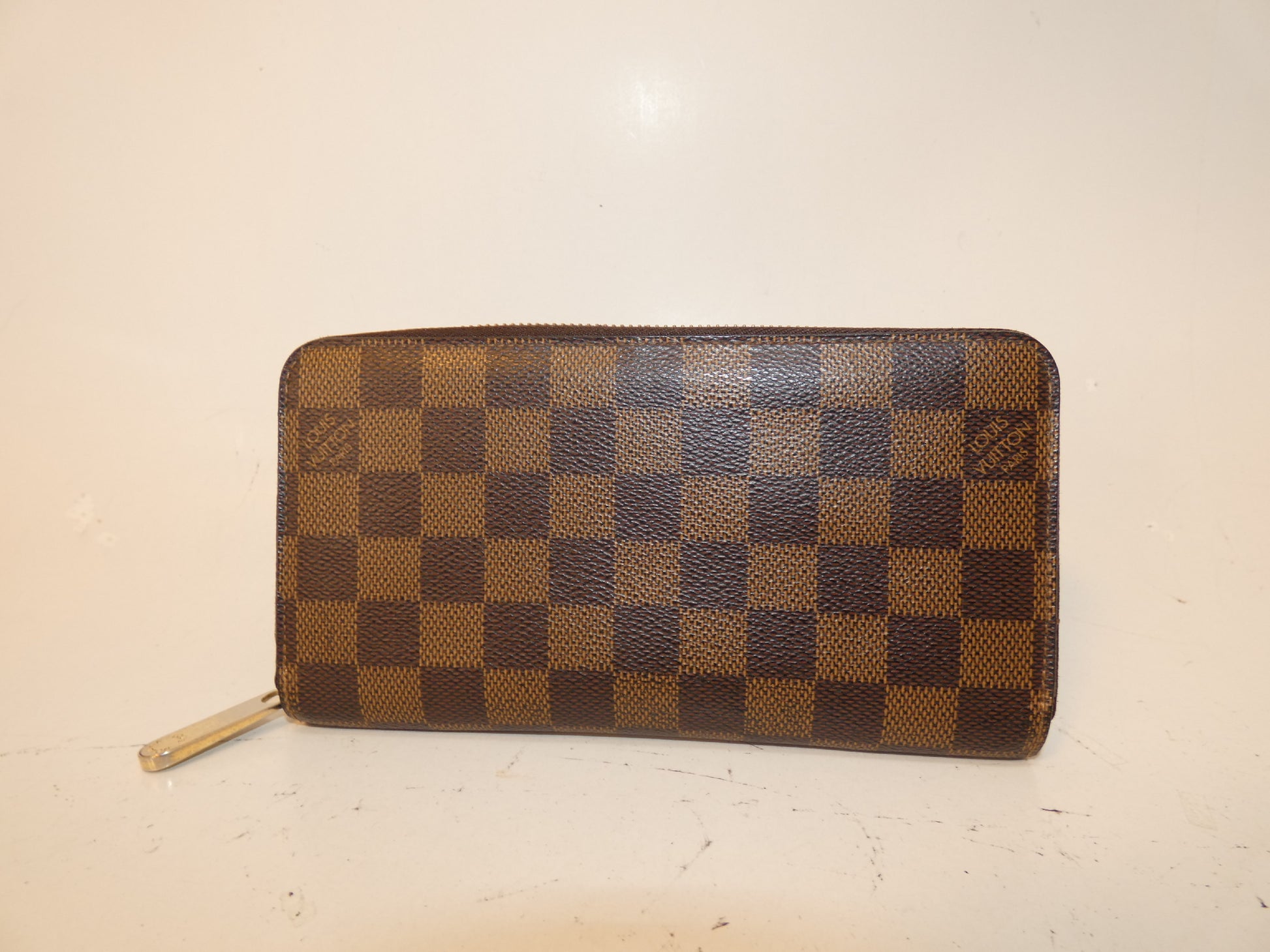 LOUIS VUITTON Damier Zippy Long Wallet
