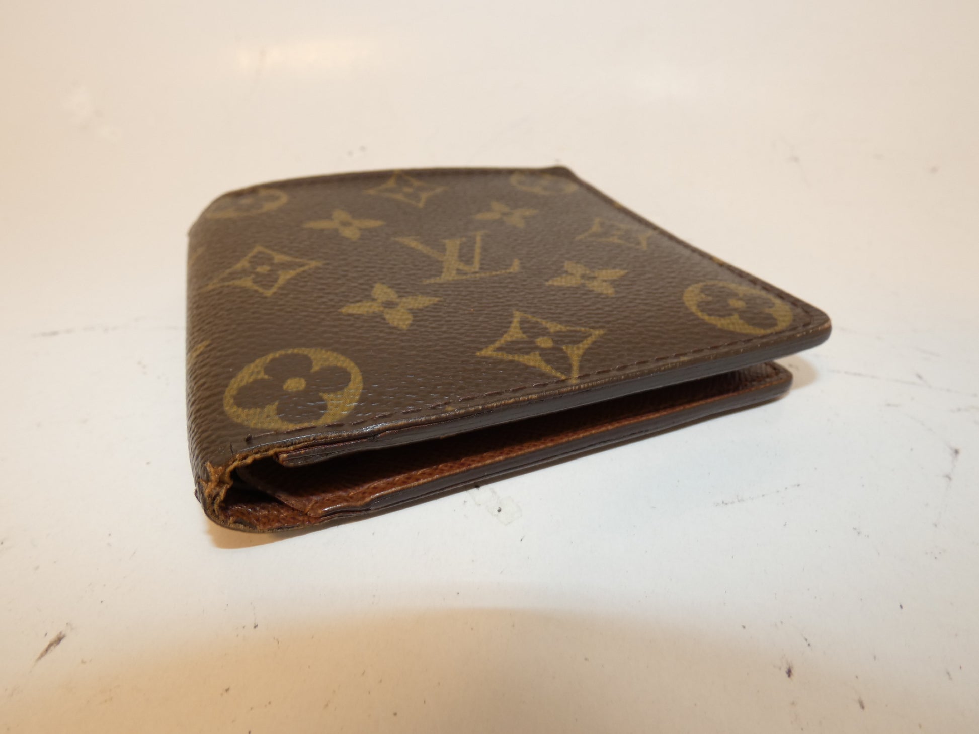 LOUIS VUITTON Marco Monogram Folding Wallet