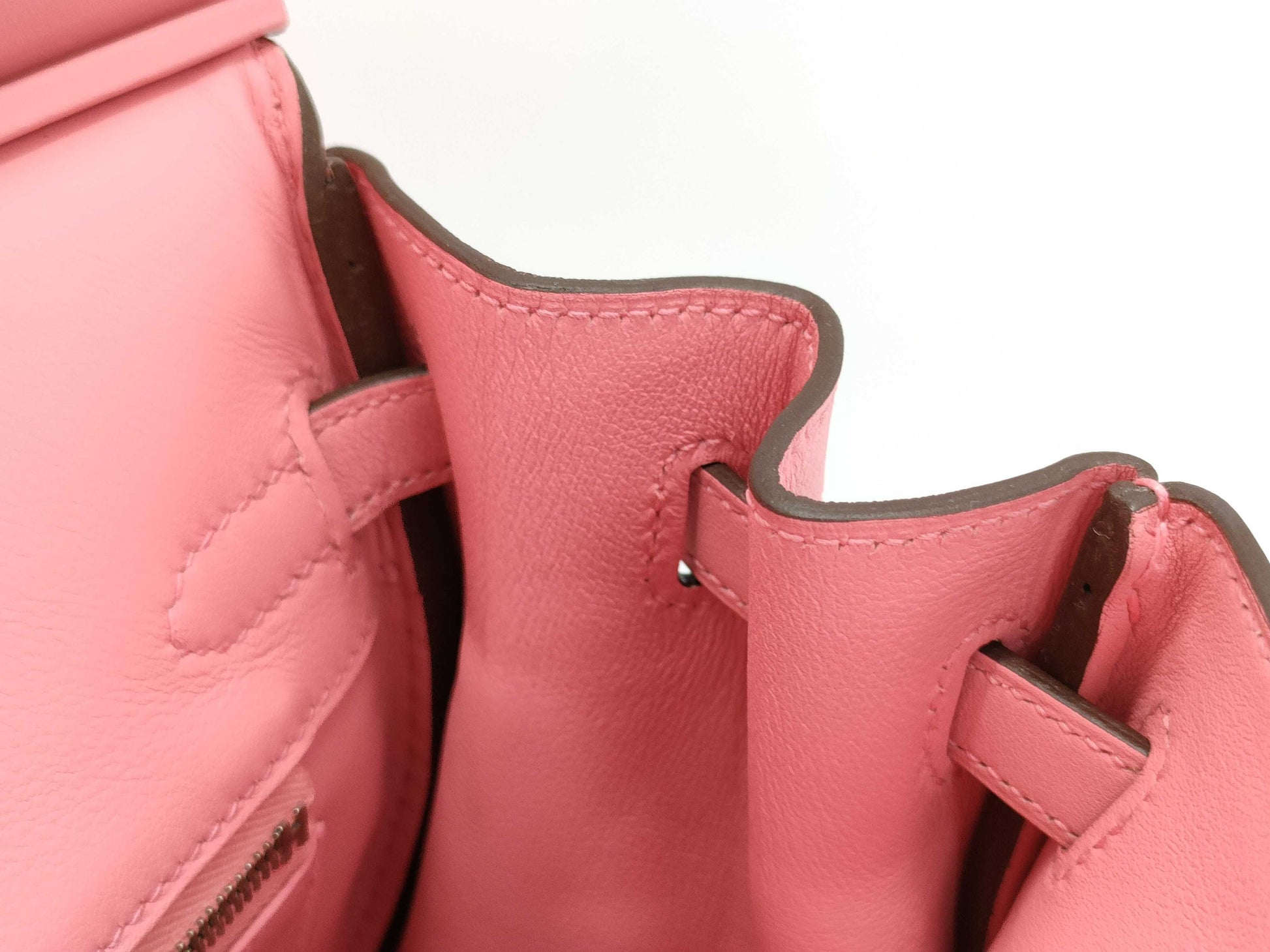 HERMES Birkin 25 in Swift leather with Rose Azalee finish and sterling silver hardware, featuring a "Y" stamp.