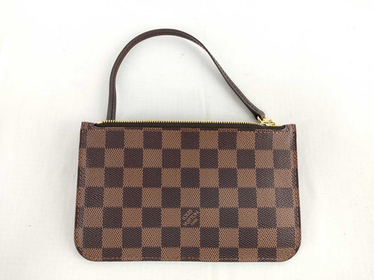 LOUIS VUITTON Damier Neverfull Pouch