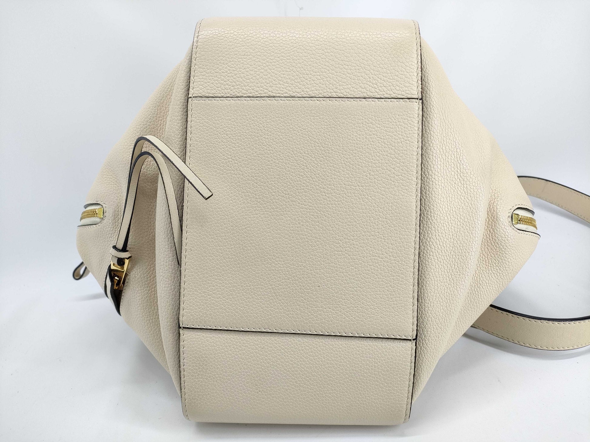 LOEWE Hammock Small Leather 2-Way Handbag in Beige