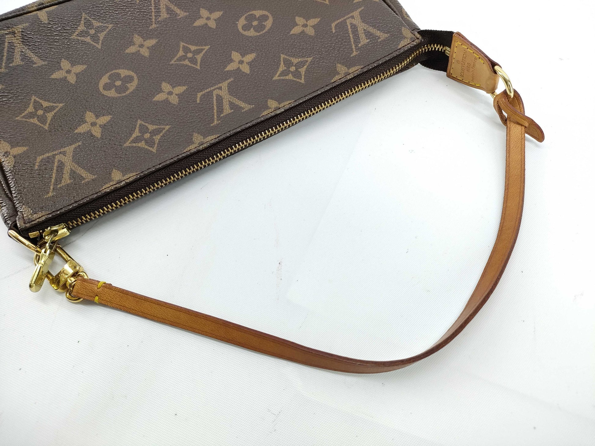 LOUIS VUITTON M51980 Monogram Louis Vuitton Pochette Accessoires Monogram M51980 VI1929 Handbag