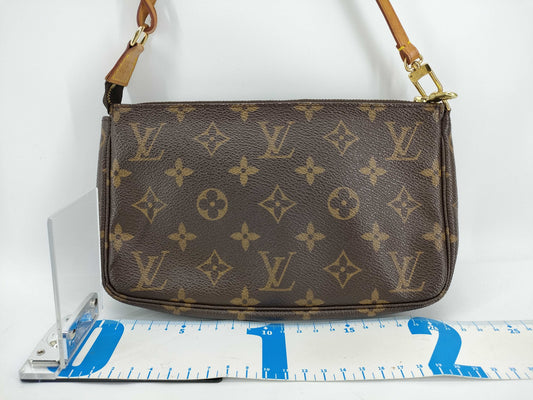 LOUIS VUITTON M51980 Monogram Louis Vuitton Pochette Accessoires Monogram M51980 VI1929 Handbag