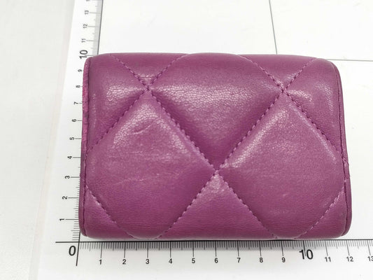 CHANEL Compact Wallet Chanel 19 Purple Lambskin with Disneuf Gold Hardware, 30 Series