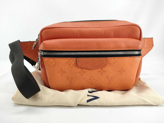 LOUIS VUITTON M30430 Taiga Louis Vuitton Taiga Rama Bum Bag Orange Body Bag M30430 FO0250 Waist Bag