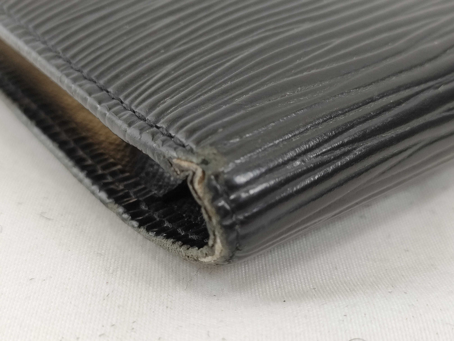 LOUIS VUITTON Epi Leather Wallet Set 