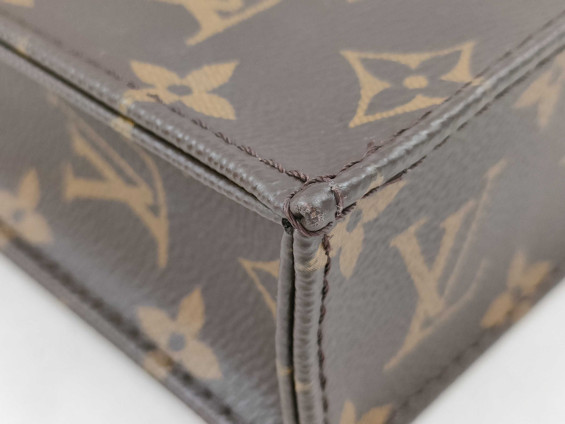 LOUIS VUITTON LOUIS VUITTON Monogram Louis Vuitton Petite Sac Plat Shoulder Bag Shoulder Bag Handbag