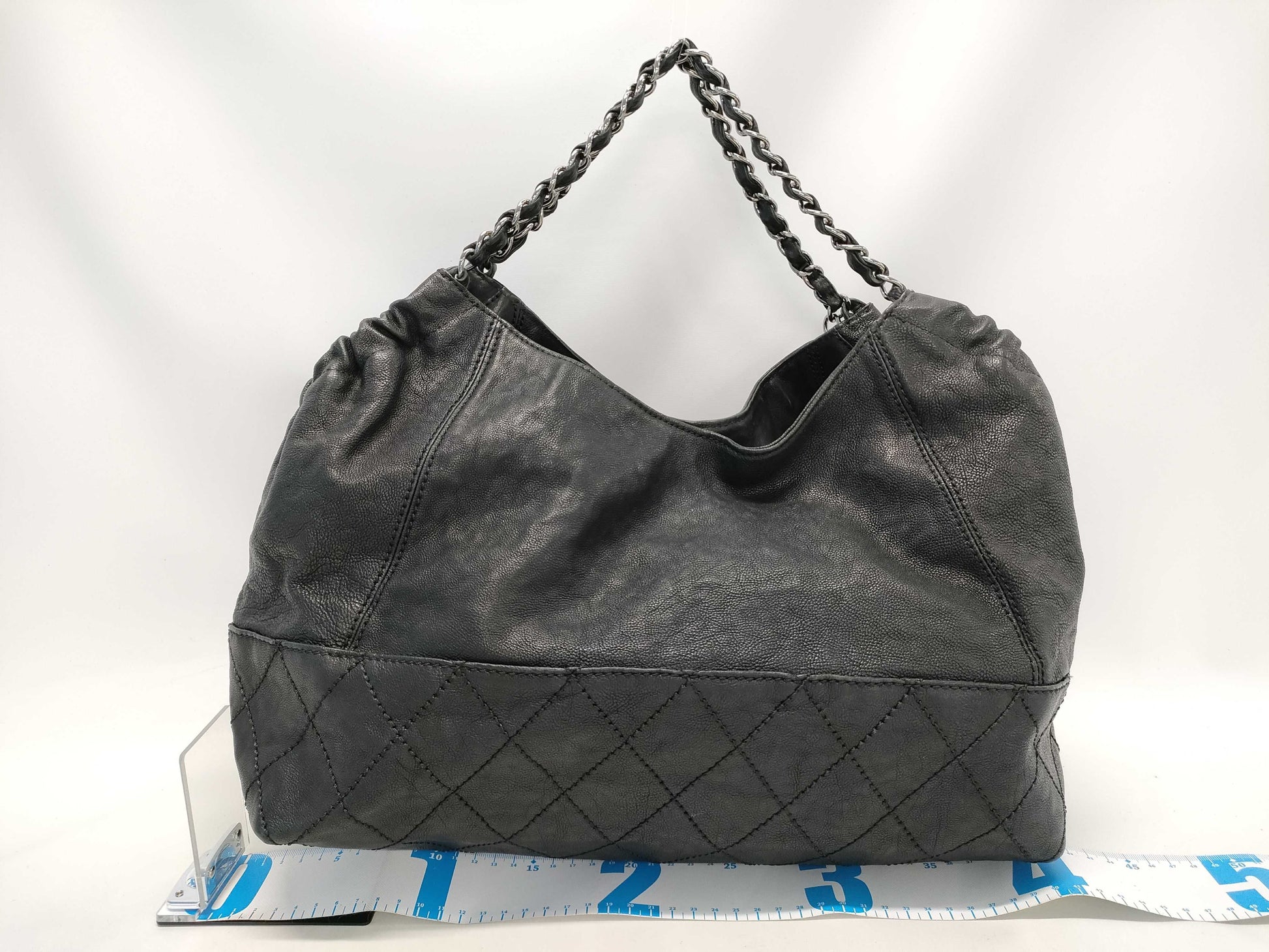 CHANEL Caviar Skin Matelasse Caviar Coco Cabas GM Shoulder Bag