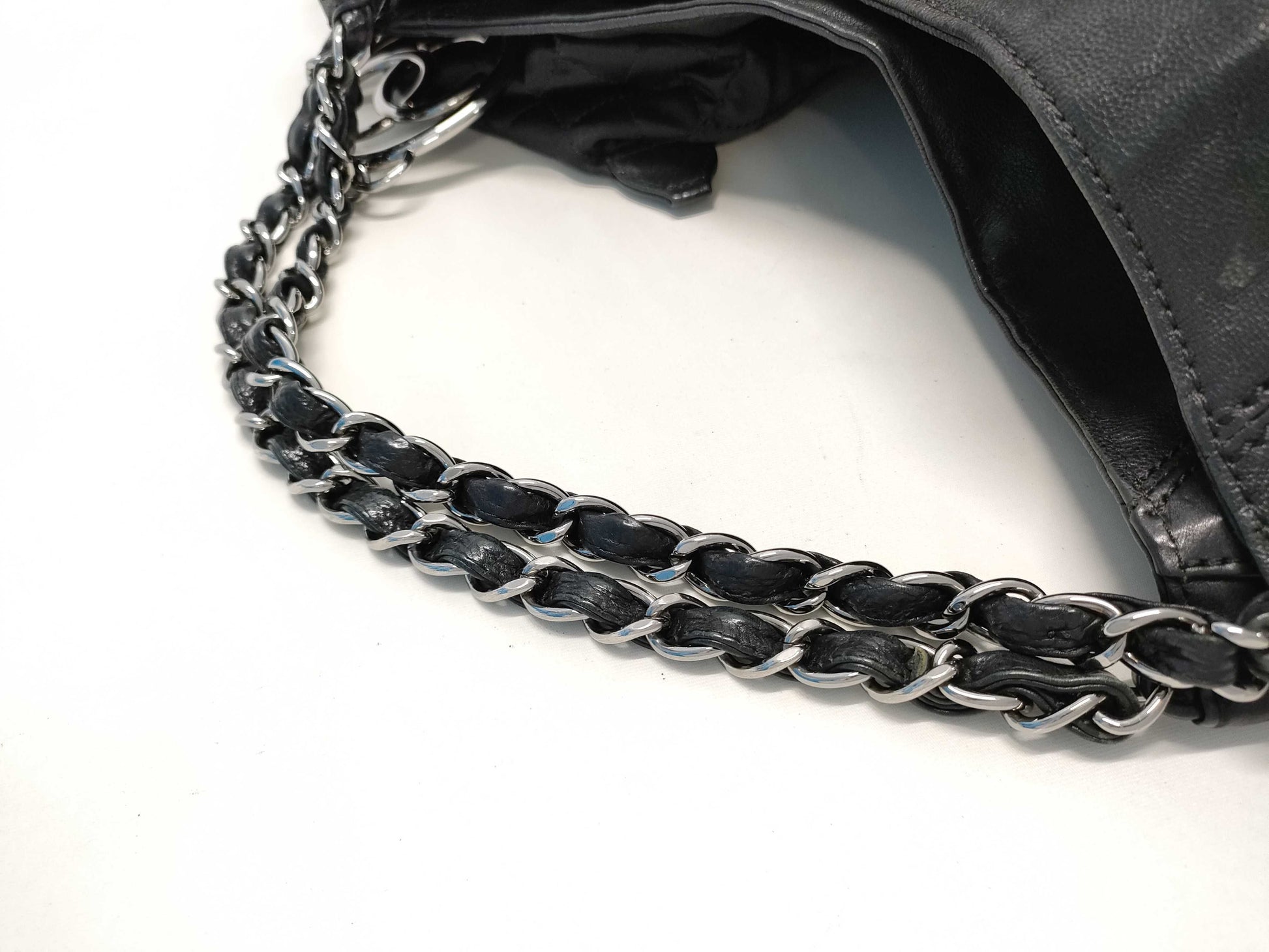 CHANEL Caviar Skin Matelasse Caviar Coco Cabas GM Shoulder Bag