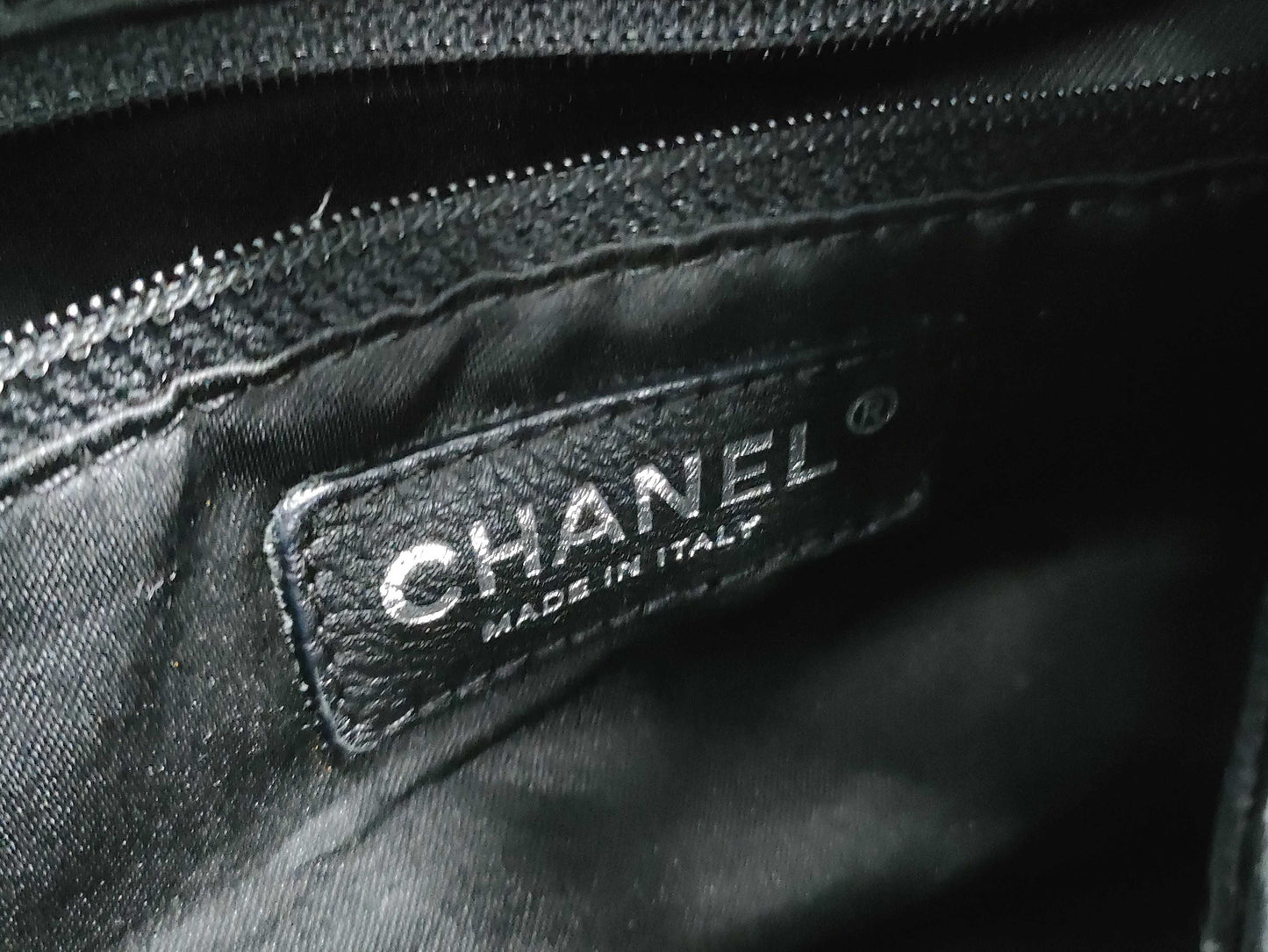 CHANEL Caviar Skin Matelasse Caviar Coco Cabas GM Shoulder Bag
