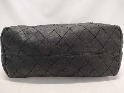 CHANEL Caviar Skin Matelasse Caviar Coco Cabas GM Shoulder Bag